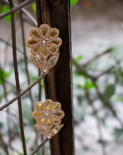 Handmade flower shaped gota patti patch