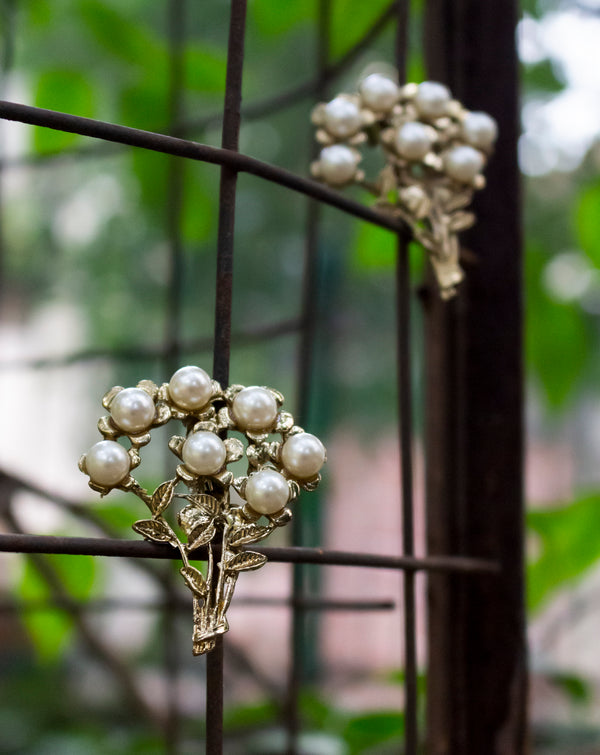 Pearl Flower Metal Brooch