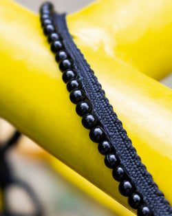Round bead edge Lace Border-black