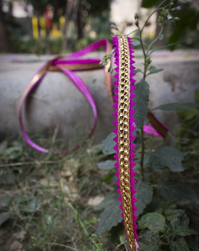 Thin double triangle Lace Border
