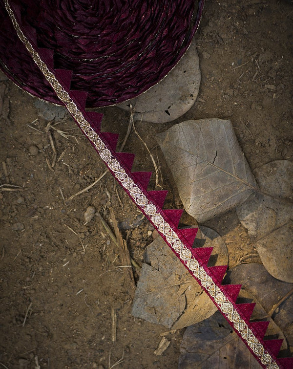 Triangle Edge Border Lace-Brown